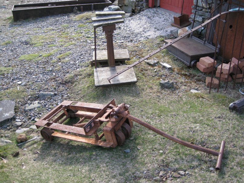 IMG_0394.jpg - Trolly.