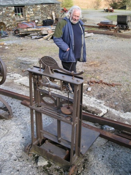 IMG_0401.jpg - Anotehr set of scales.