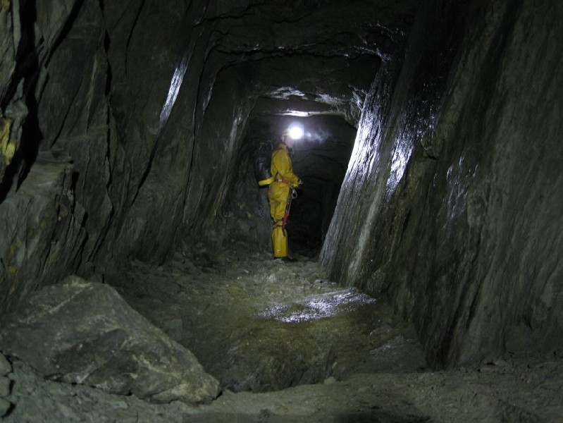 21_dl_oldnorthxc_ne_end1.jpg - View into the north east branch of the Old North Cross Cut.