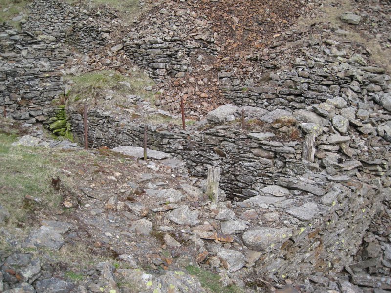 03_bes_wheelpit3.jpg - The wheel pit and buildings for the East Bonsor Shaft, can you see them?