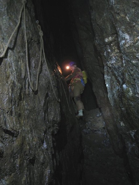 20_2ndtraverse_sally.jpg - Sally on the second traverse.