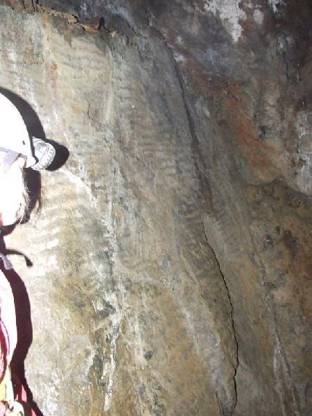 DSCF9091.jpg - Just after the stemples, we noticed the side of the vein wall to be covered in ripples, looks like a fossilised sea bed. Photo by Paul.