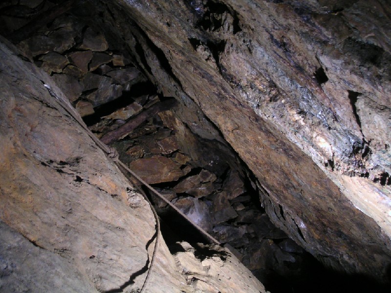 22_pitch2taylors.jpg - The final pitch to Taylor's Level. The stope here was at quite an angle.