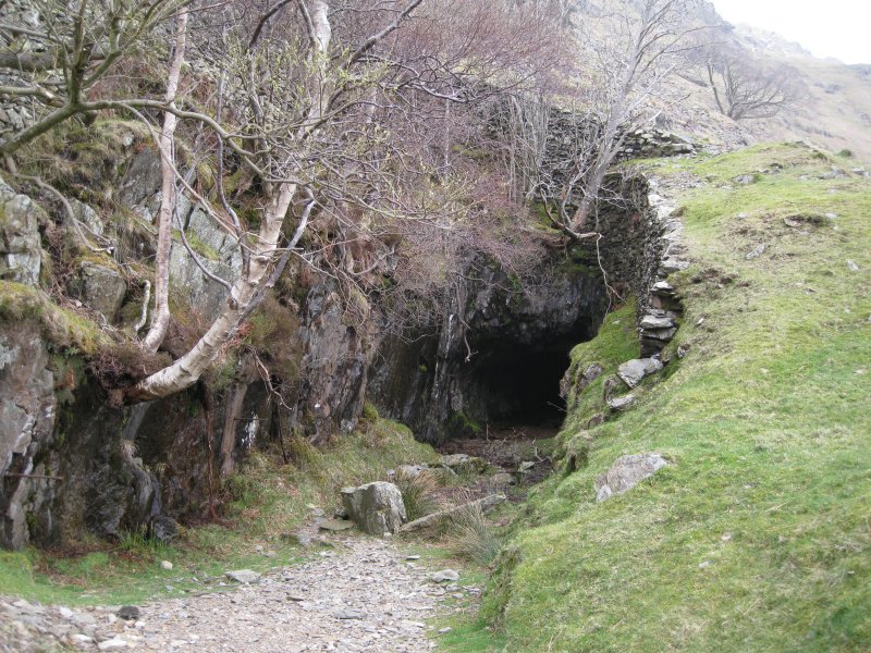 07_oes_shaftlevelentrance.jpg - The entrance to the shaft level.