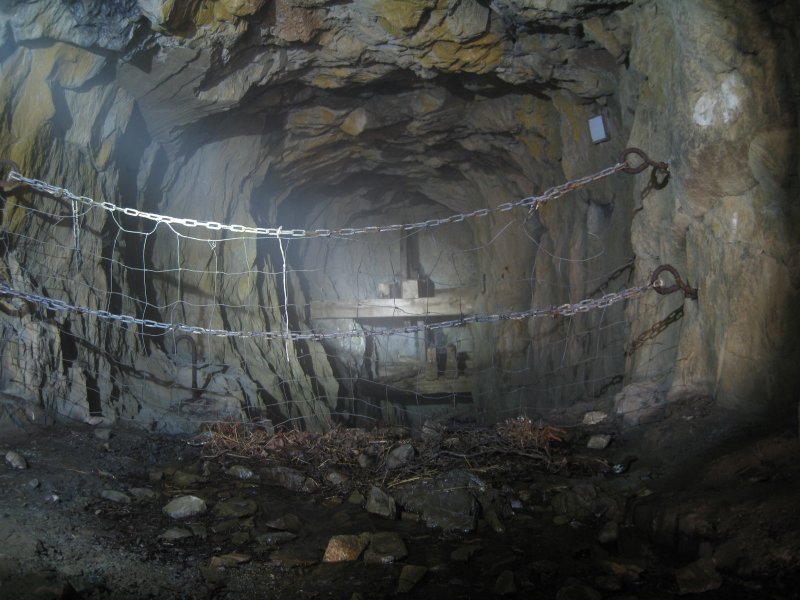 09_oes_shafttopremains.jpg - The top of the shaft and the sheeved wheel that was restored by CATMHS.