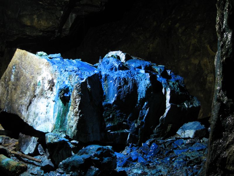 39_bluerock_4.jpg - The Blue Rock.