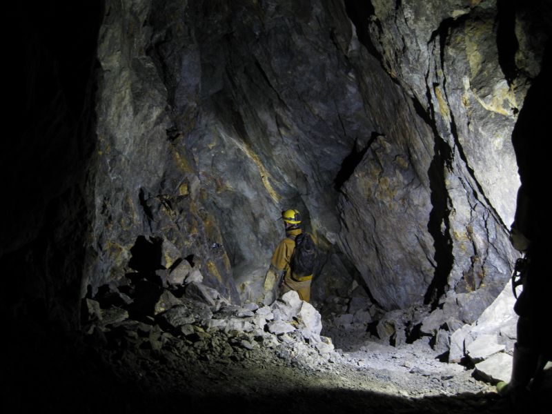 64_startofhospitallevel.jpg - Entering the section of passage which takes us to the Hospital Level.