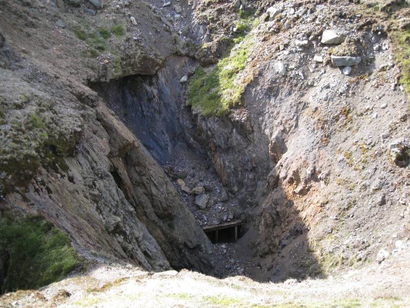 01_leverswatermineportal.jpg - Levels Water portal.