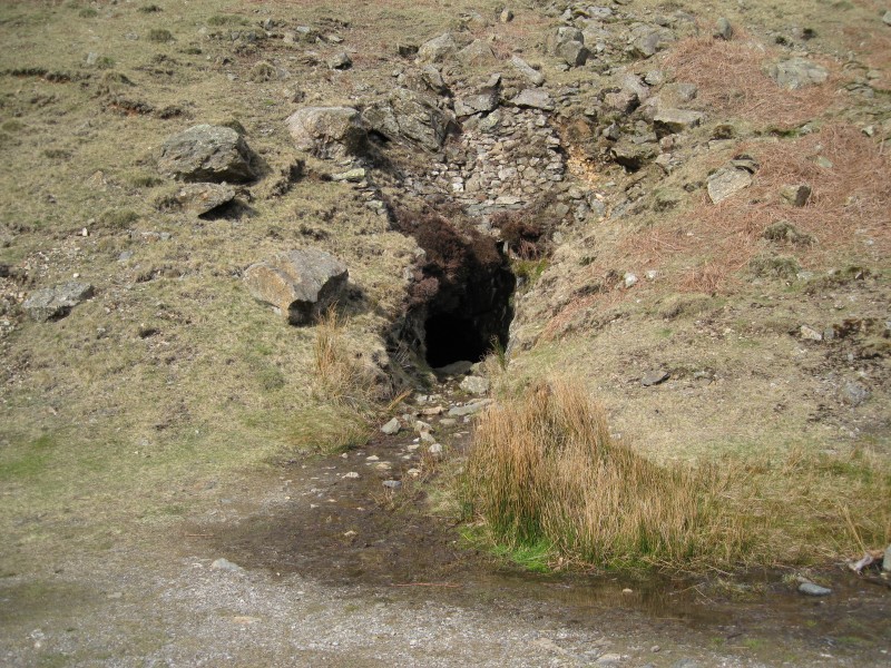 15_courtneysxc_portal.jpg - The entrance to Courtney's Cross Cut.