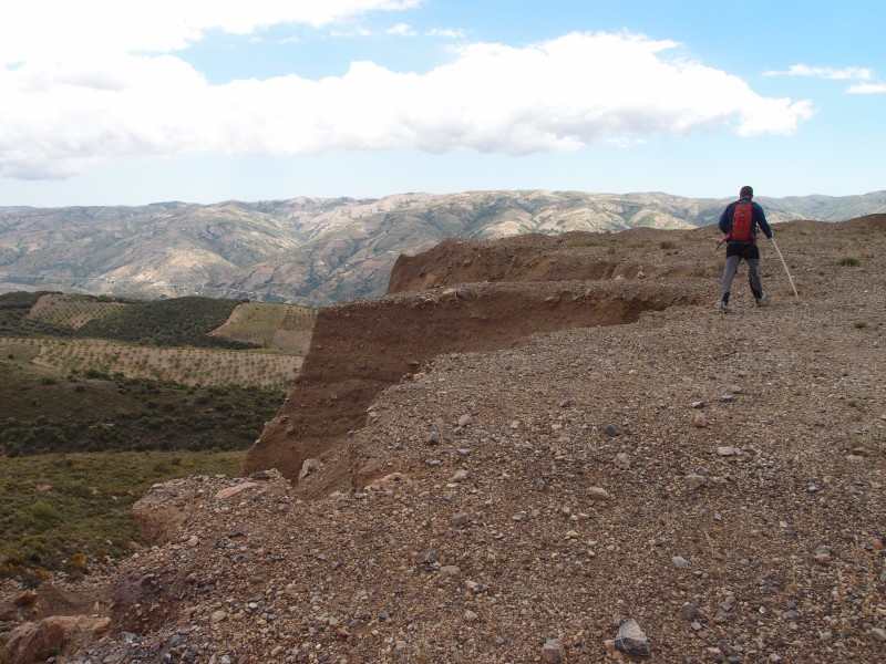 P6069503.JPG - The east side of the massive flattened spoil heap.