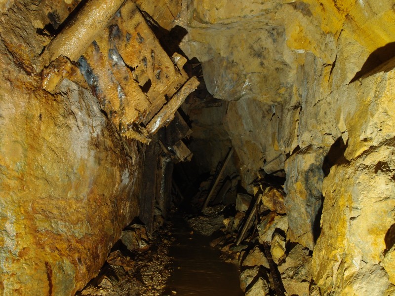 P6143317.JPG - Hoppers, 80' Level.