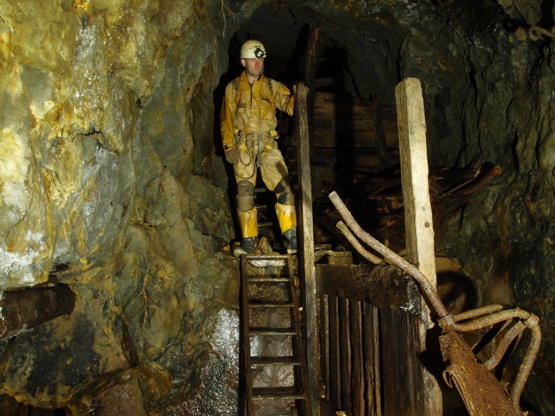 P6143335.JPG - La Porte Incline, staging near the Big Rise.