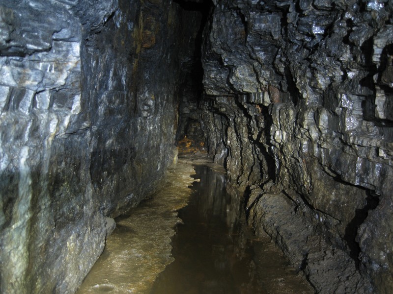 IMG_4439.JPG - View up past the sump to the falls.