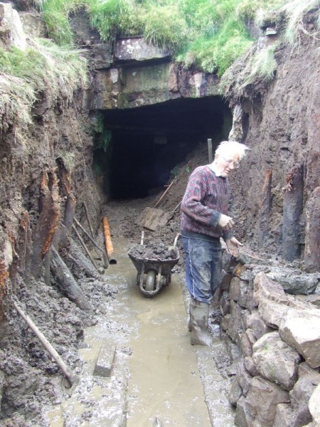 DSCF2095.jpg - Shoring up the culvert sides.