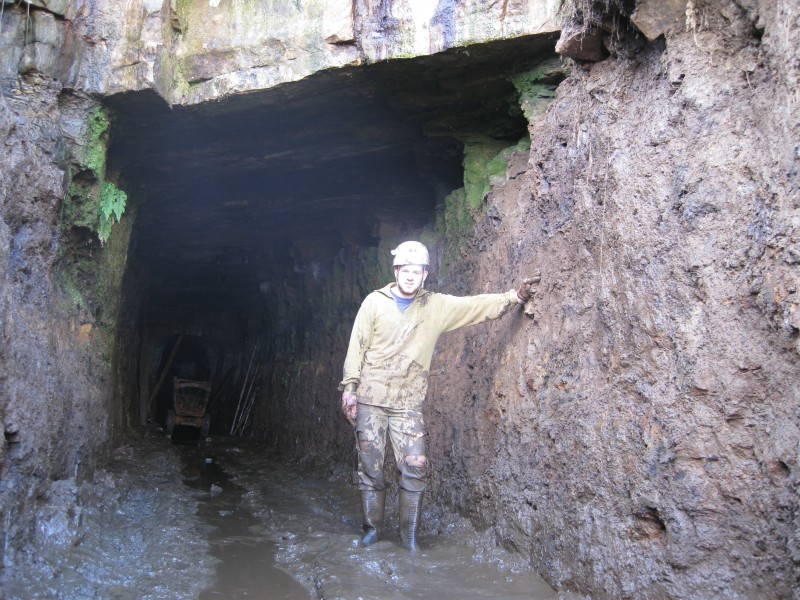 IMG_1482.jpg - Cleared out entrance.