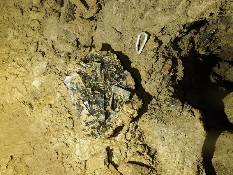 P8063944.JPG - Another fluorite specimen.