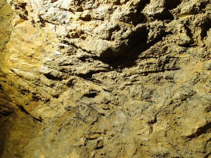 P1122315.JPG - Pick marks on the roof.