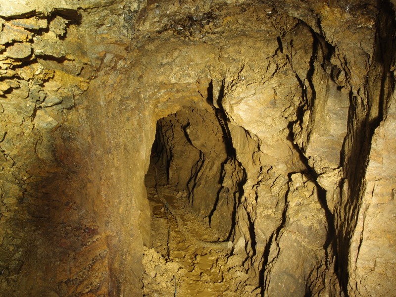 P1122362.JPG - Looking out towards the shaft. Ian's air pipe making things fresh.