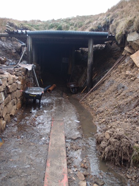 P1122424.JPG - Level entrance has a shelter now. Looks like something from the O.K. Corral.