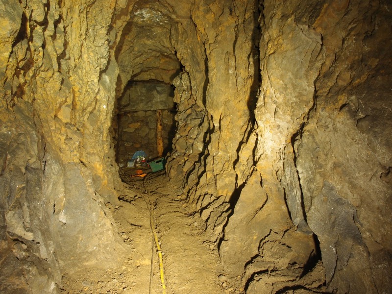 P7270407.JPG - View into the flats.