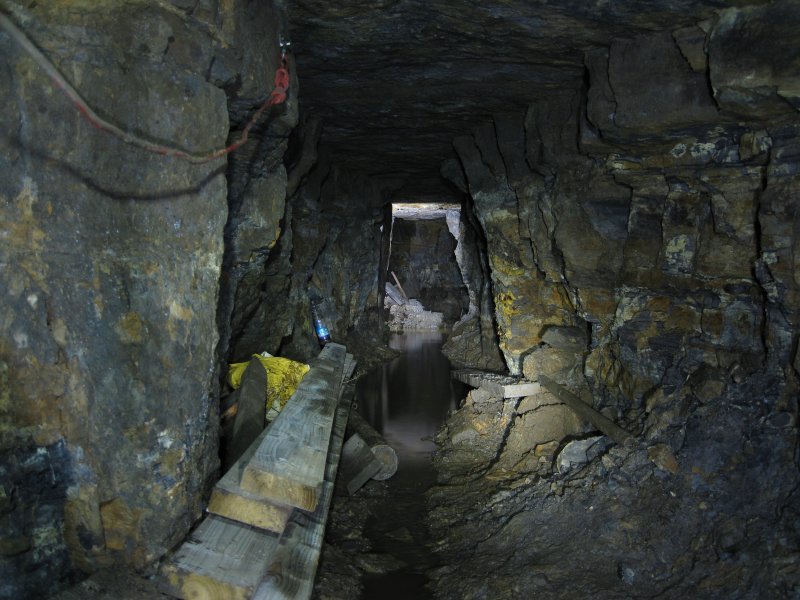 IMG_1367.jpg - Part of the cleared level leading up to the shaft. Shaft materials can be seen on the left.