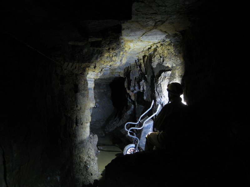 IMG_1379.jpg - The main level, where some clearing of the floor as been taking place.