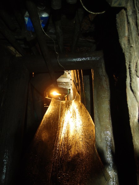 P2128222.JPG - View up the shaft from the working face.