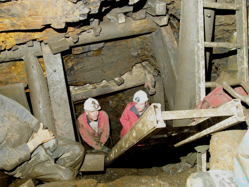 PA166802.JPG - Pete with Clare at the shaft bottom.