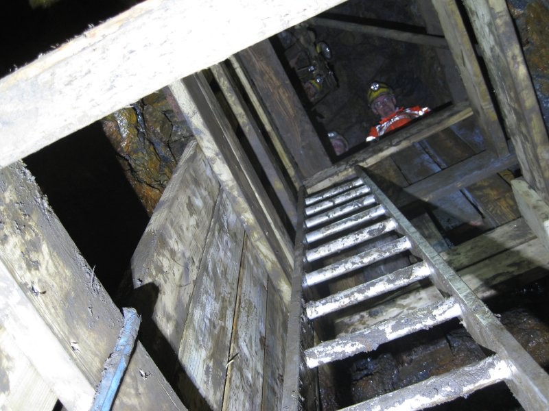 IMG_1805.jpg - Looking up the shaft from the working floor, Chester at the top.