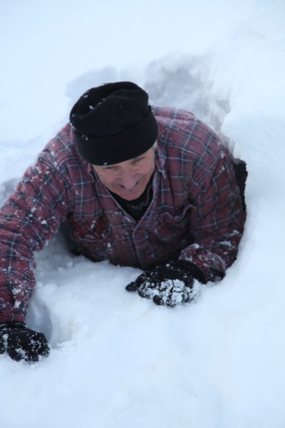 IMG_1918.JPG - Getting back out.