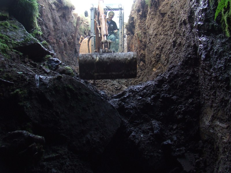 19_entrance_excavation.jpg - Excavating at the current entrance.
