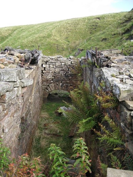 IMG_1499.jpg - Inside the wheel pit.