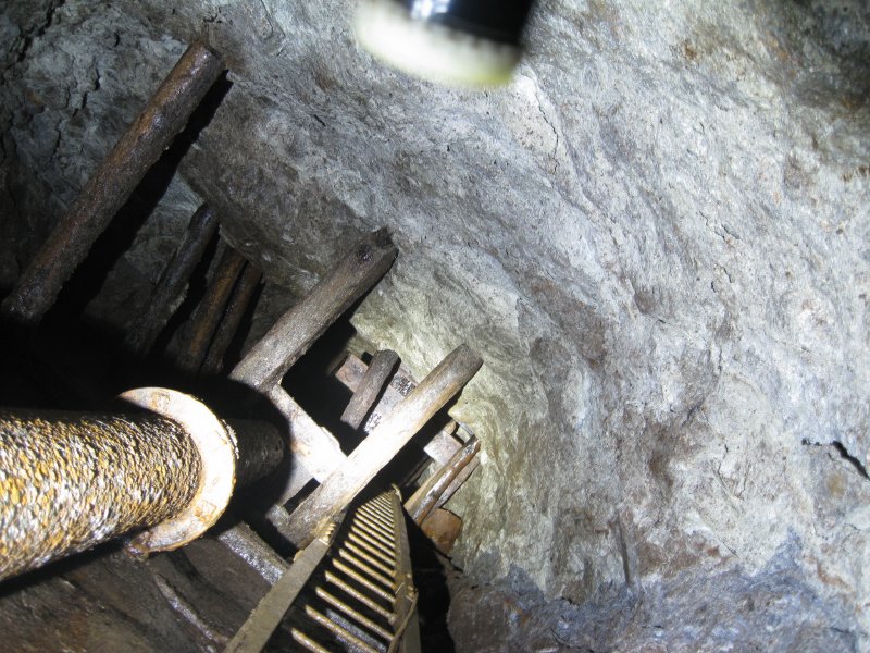 IMG_1838.jpg - Looking down the connecting shaft and the endless ladders.