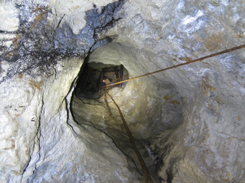 IMG_1902.jpg - Looking up the shaft above the Lucy Tongue Level.