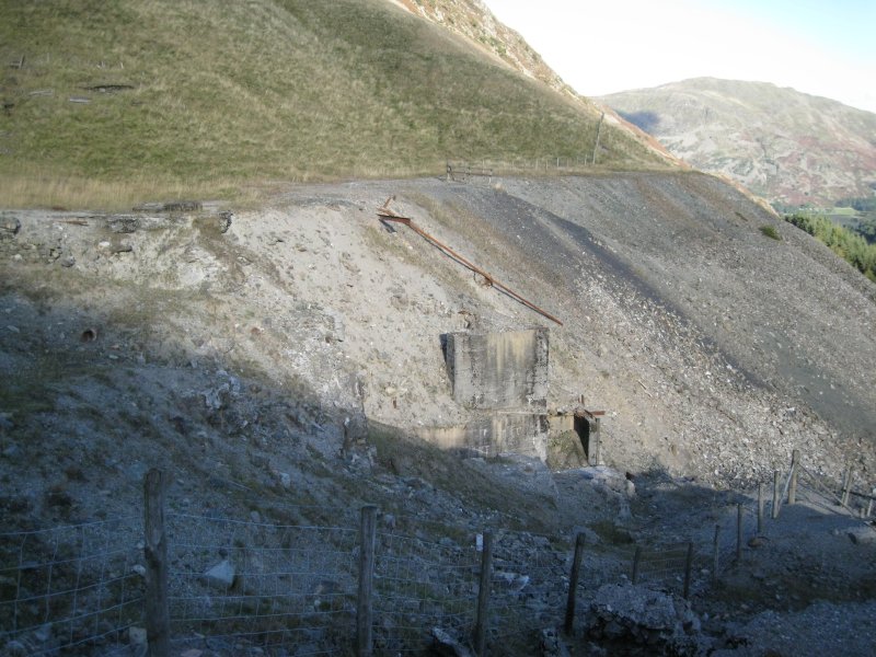 easttailingsheap.jpg - The east tailings heap.