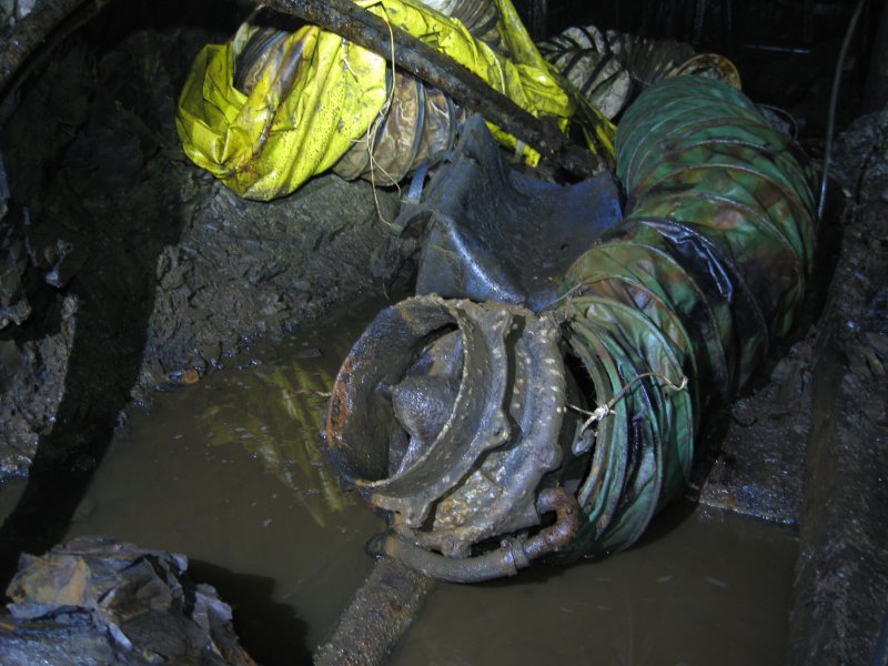 IMG_2076.jpg - The air driven ventilation fan.