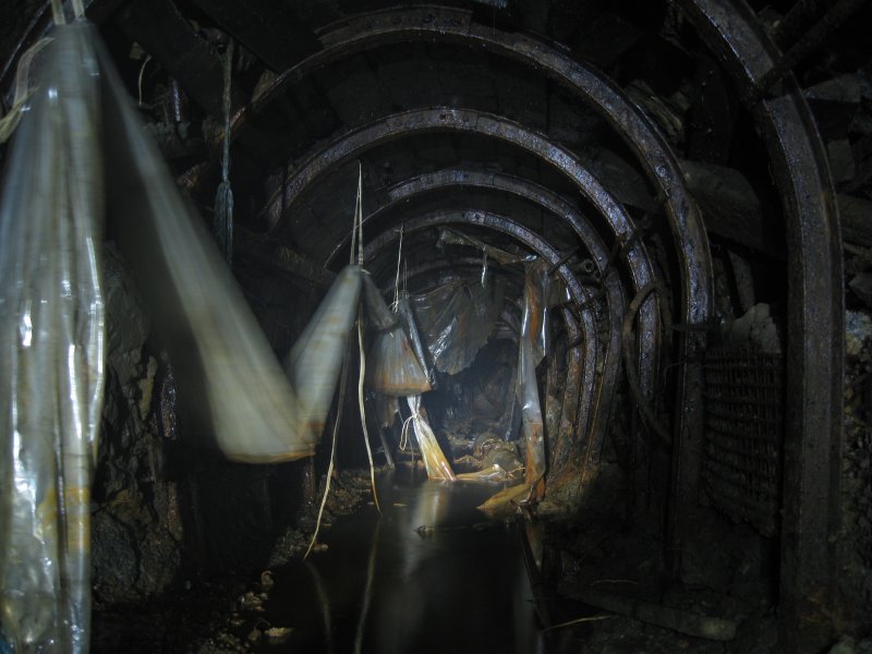 IMG_2080.jpg - The ploythene bag trunking in the main level.