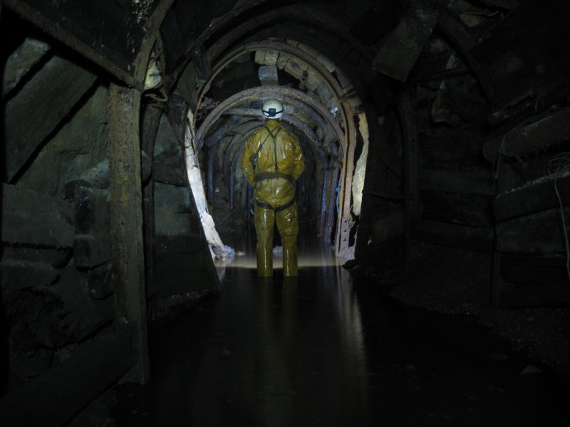 IMG_2082.jpg - Further in along the main level.