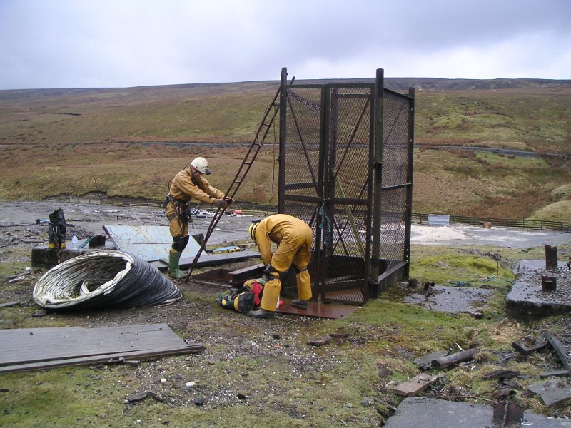 PICT6188.jpg - Looking at the Old Drawing Shaft top.