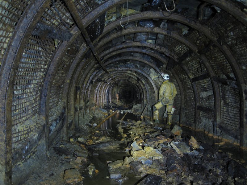 IMG_1702.jpg - One of the passing places in the main level.