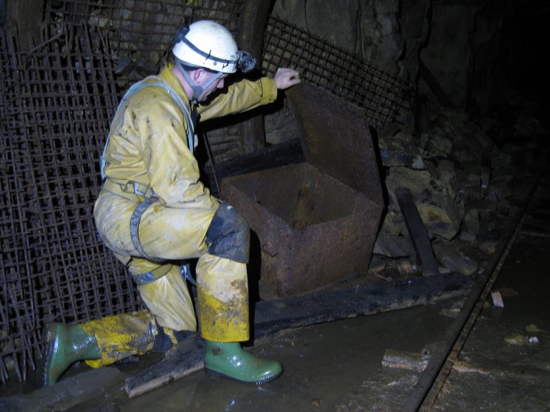 IMG_1703.jpg - A large steel box.