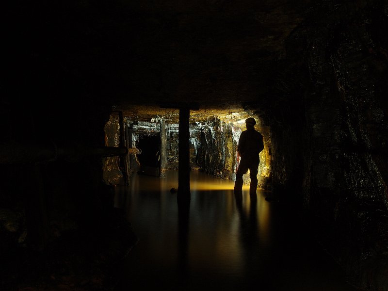 P5083612.JPG - Passing place.