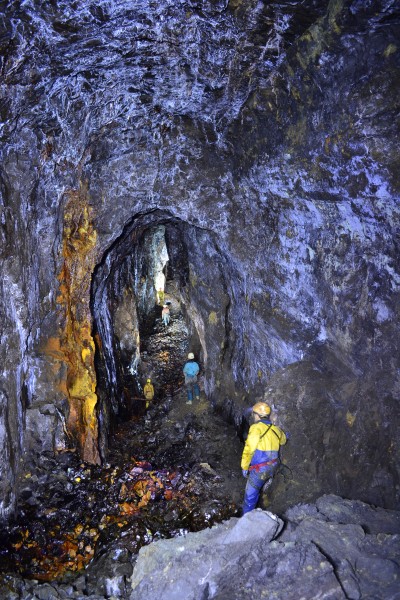 DSC_0878.JPG - View from the end of the stope looking towards the level. Photo by Karli.