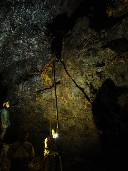 P5050151.JPG - First attempt at getting up into a level we spotted.