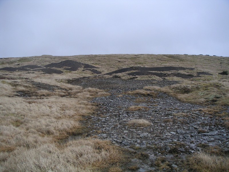 gudhamgillfirestoneshafts_spoils2.jpg - Spoil heaps from the bell pits.