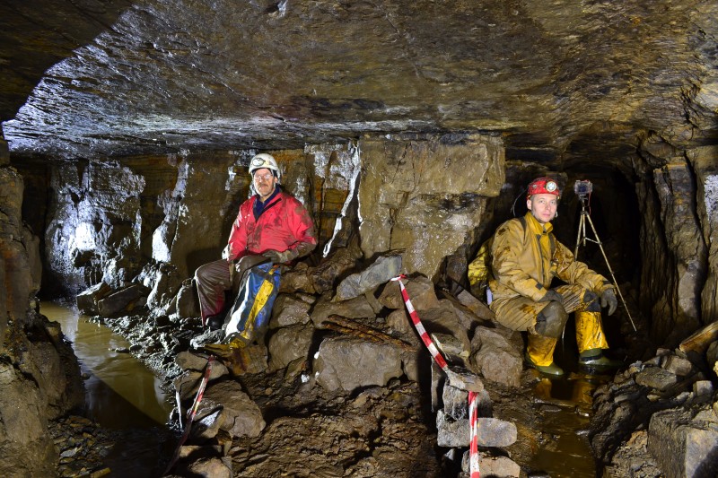 DSC_0582.JPG - Three Way Junction, East Waggon Way branch and drive in. Photo by Karli.