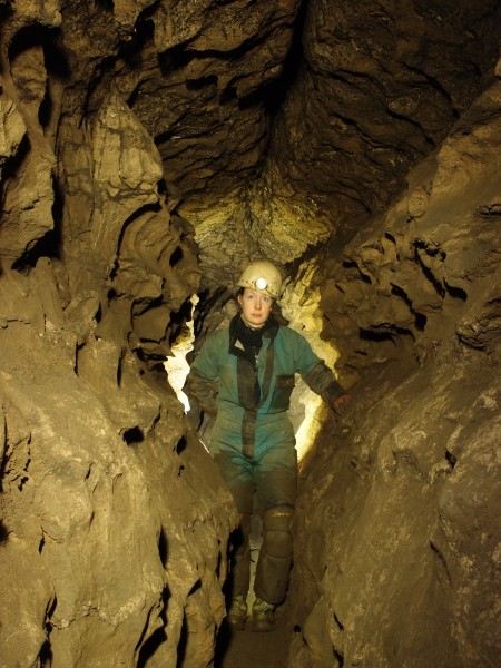 PC011844.JPG - Photograph showing the profile of one of the passages in the caverns.