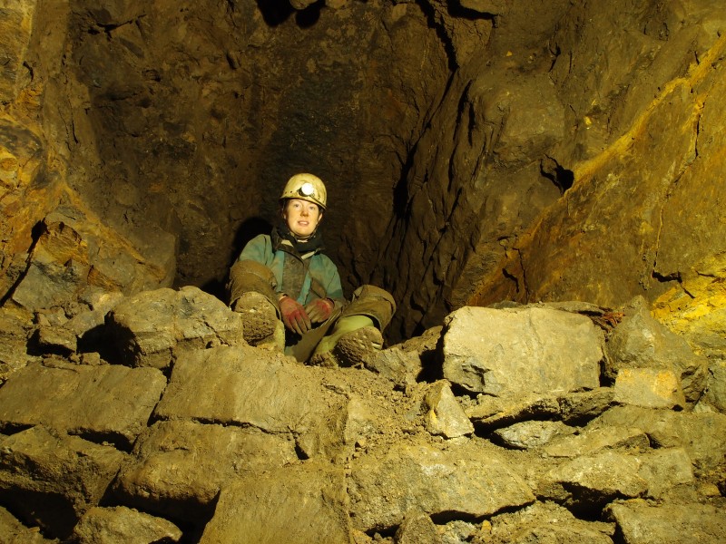 PC011918.JPG - Sal in a little croscut across the West Level.