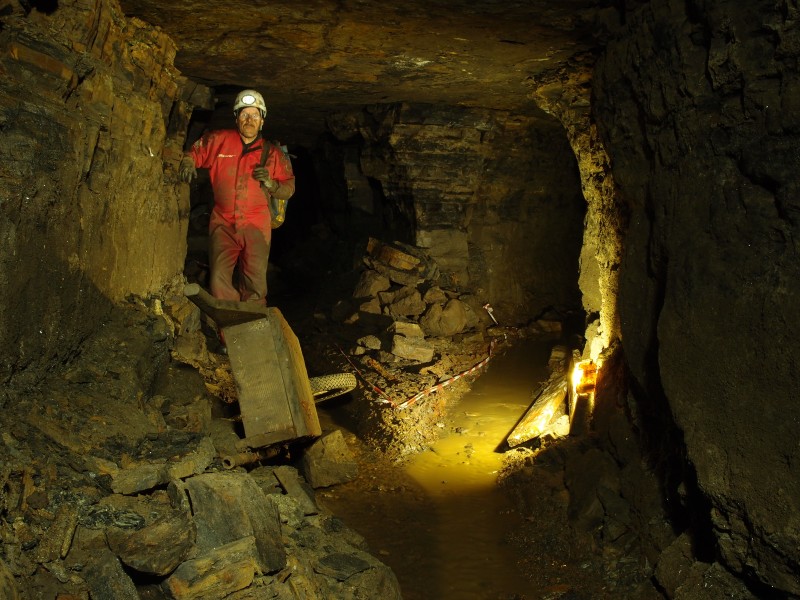 PC011928.JPG - Three Way Junction, West Level branch.