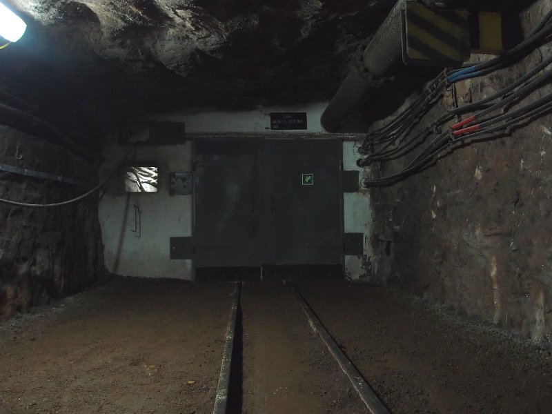 P5200629.jpg - Ventilation door.